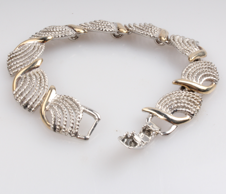 Fashion European  Interchangeable Jewelry Alloy Material shell Shape Style Bracelet  for Women