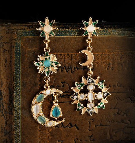 Special Retro European Style Zinc Alloy Artificial Gemstone Earrings Manufacturer in China