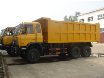 Dongfeng 6x4 drive utilizó el camión volquete de China con 20 toneladas para la venta