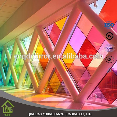 Hermosa decoración pintada arte en vidrio