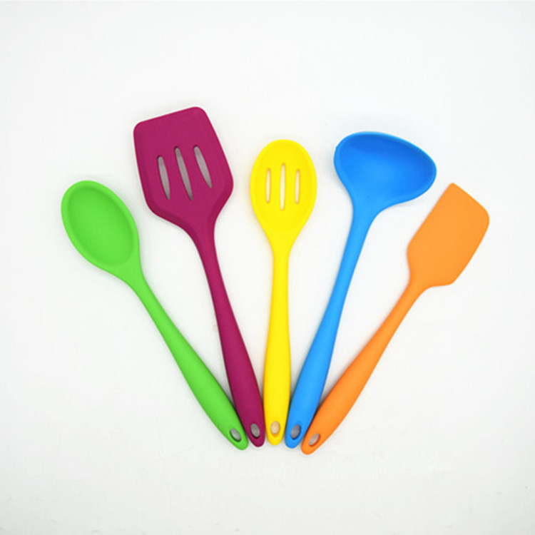 Utensili da cucina in silicone resistente al calore di FDA multi-calda di Amazon, utensili da cucina di silicone-set di 5