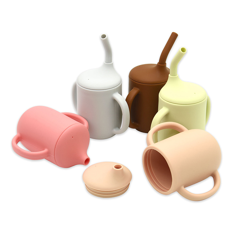 BHD Großhandel Kinder Leckdicht BPA Freies Kleinkind Spill Besieber Tiny Trainer Tasse Nein Spill Baby Silikon Sippy Cups mit Strohhalm