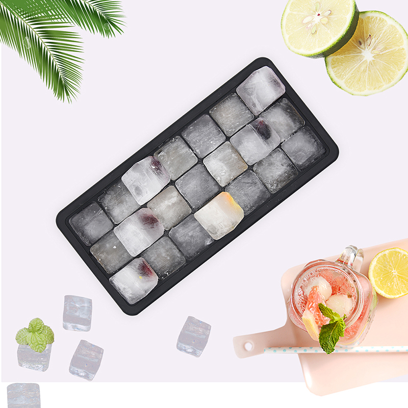 Set of 2 Silicone Ice Cube Trays With Lids  Makes 21 Ice Cubes, Food Grade Silicone BPA Free Ice Trays