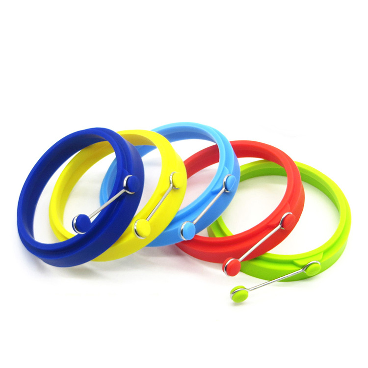 Lo stampo dell'anello di cottura dell'uovo fritto del silicone all'ingrosso, muffa del pancake del silicone di grado alimentare
