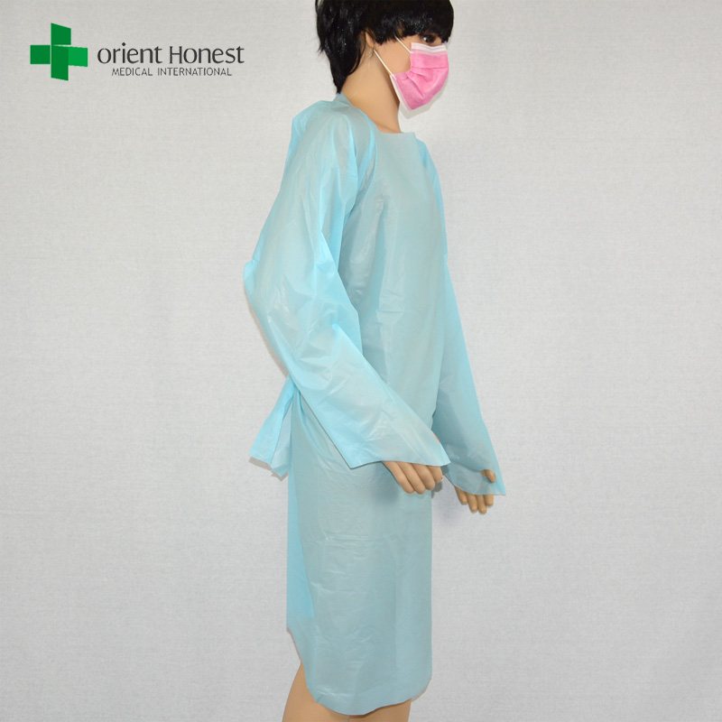 Chine fabricant robe imperméable à l'eau de CPE de l'hôpital, grossiste robe personnalisée d'isolement de CPE, CPE médical bleu blouse chirurgicale