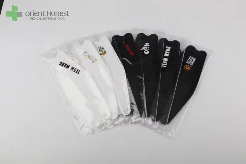 kf94 korea 4 ply black and white color  for adults