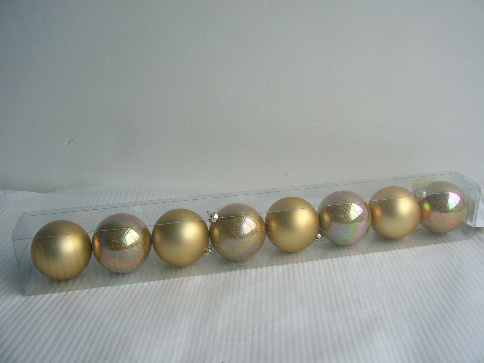 Attractive Plastic Christmas Ornaments Ball