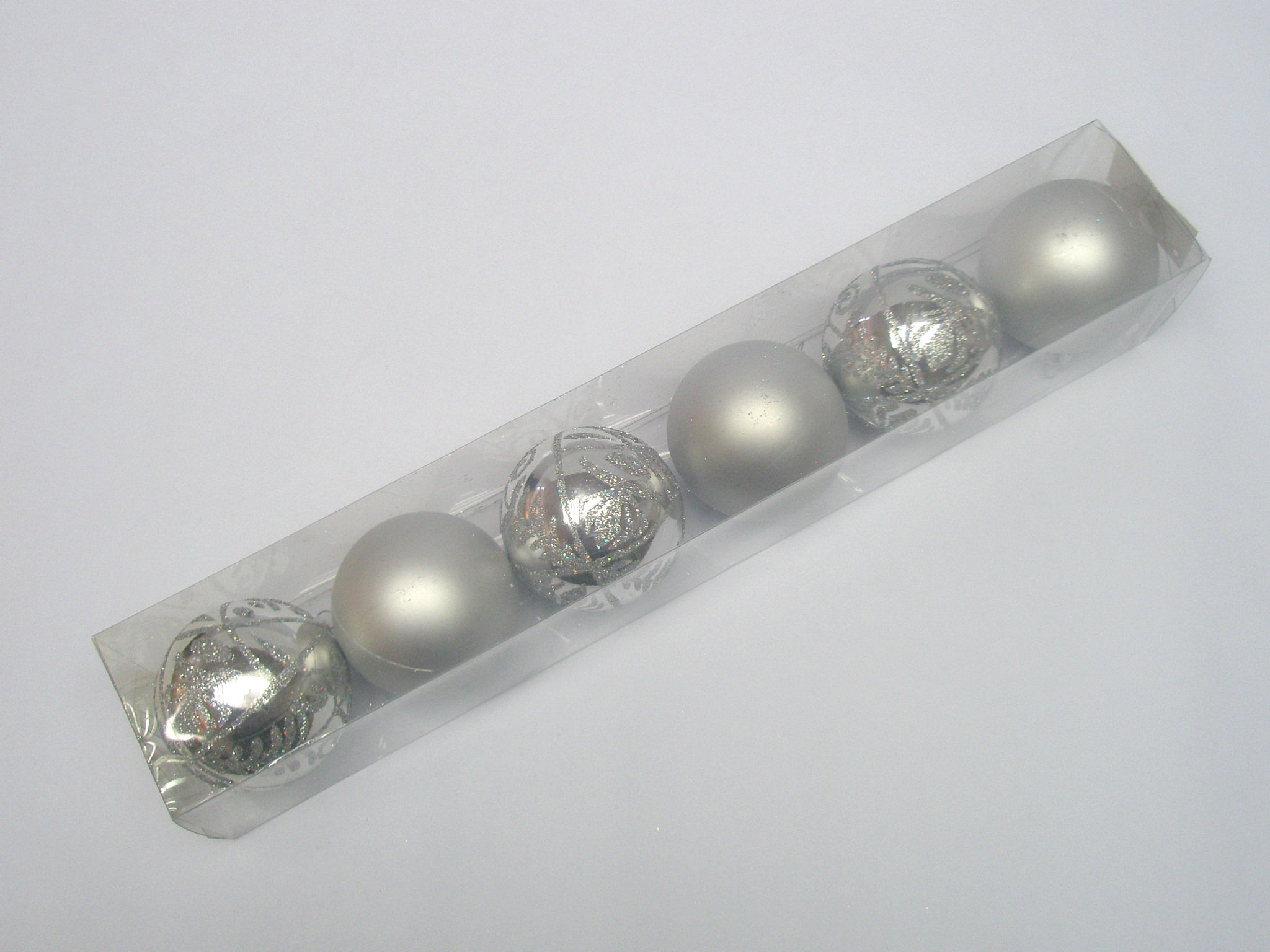 独特的高品质 x mas 悬挂球