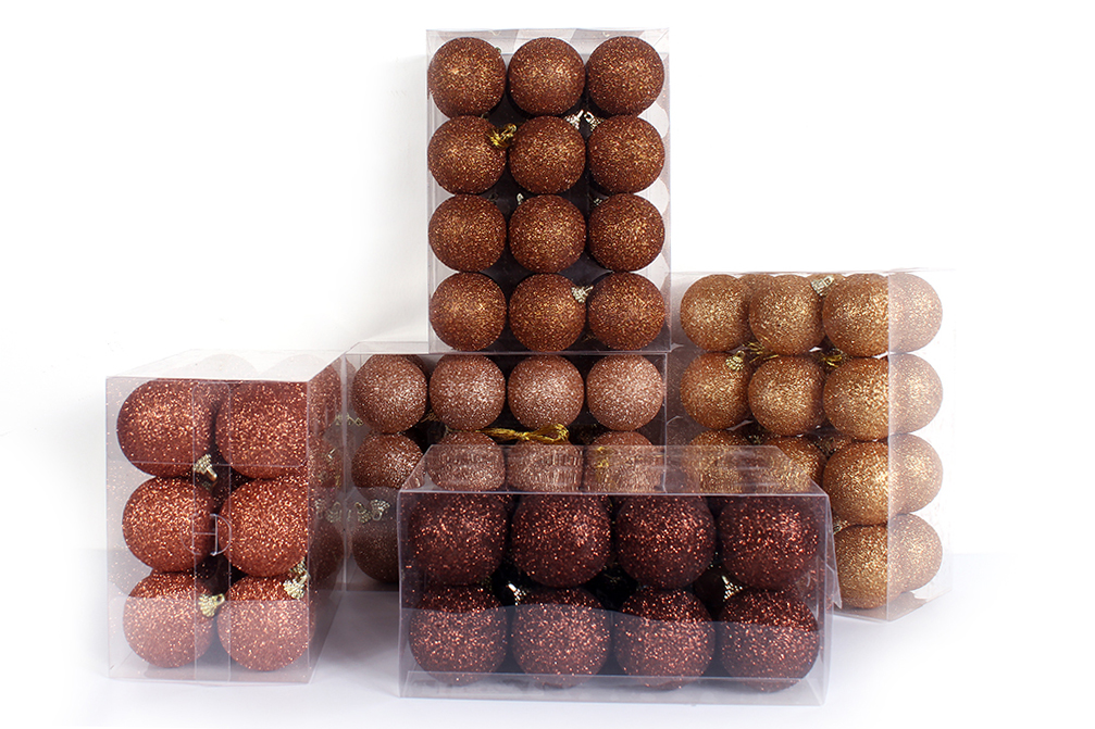 多色圣诞饰品出售