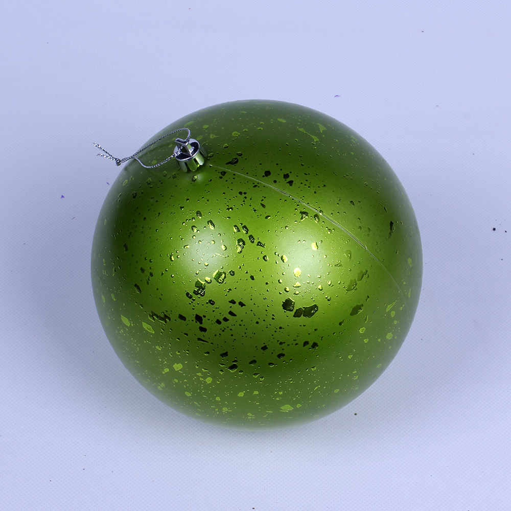 New Type Platic Xmas Ball With Spots