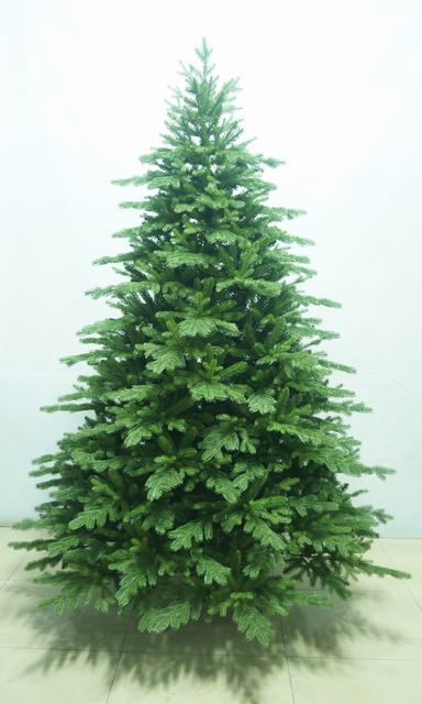 yellow artificial christmas tree, christmas tree outdoor ,christmas tree snowing
