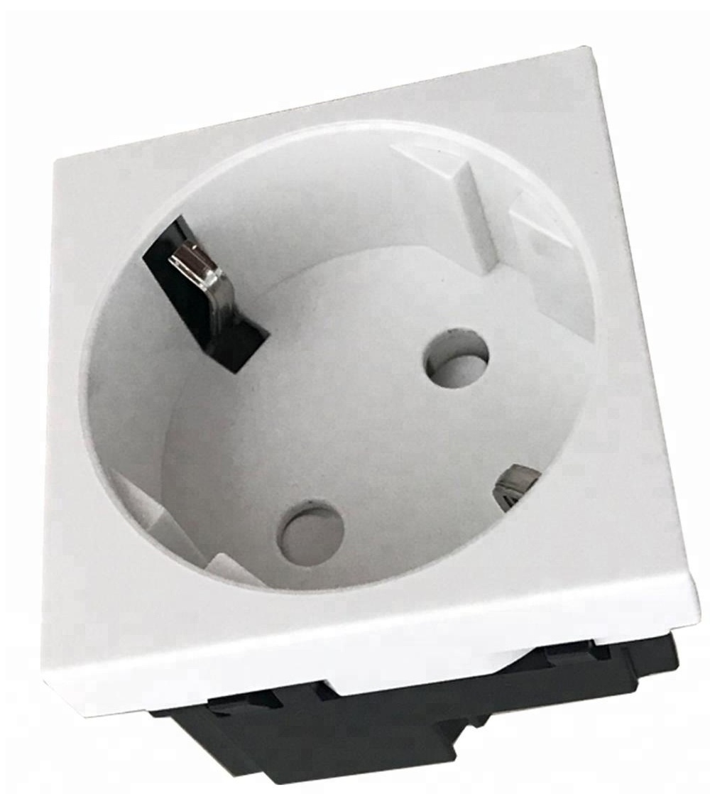 Presa a muro tipo europeo Schuko Prese Eurojacks per montaggio su superficie