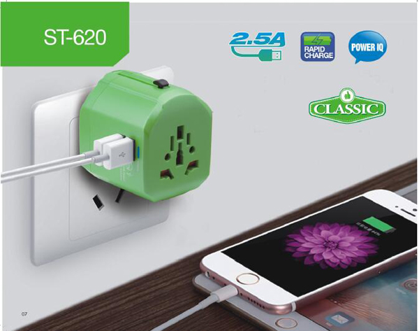 Cadeau promotionnel 2500mA Dual USB chargeur Universal World Travel Adapter Chine fournisseur