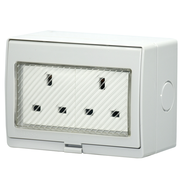Two British power sockets Surface-mounted waterproof socket outdoor Waterproof IP55 industrial sockets