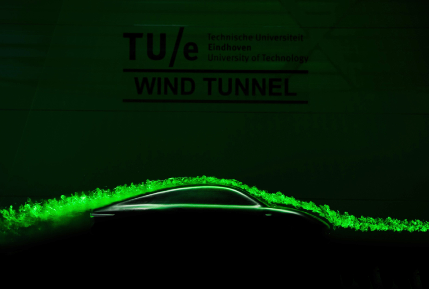 Solar electric vehicle