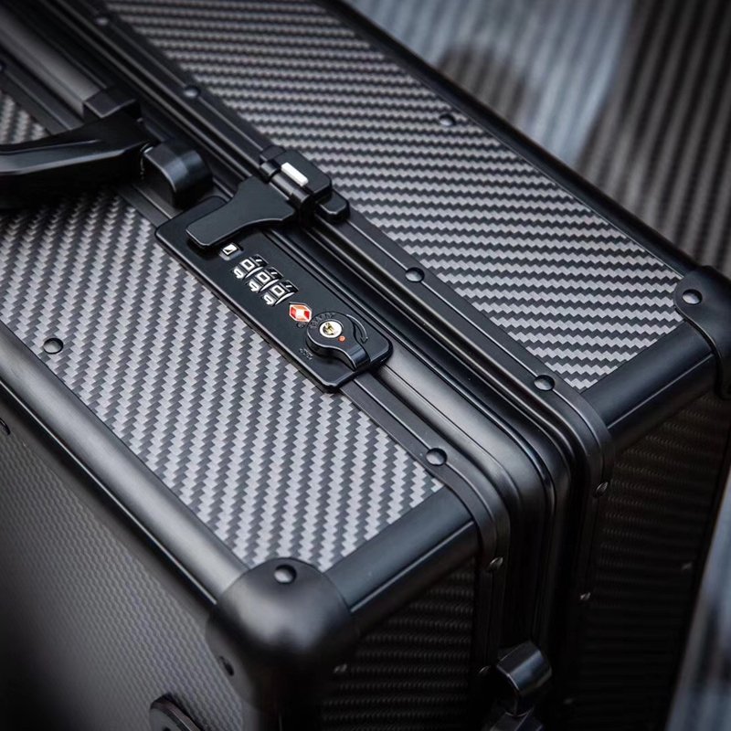 2019 factory supply 100% real carbon fiber trolley luggage suitcase