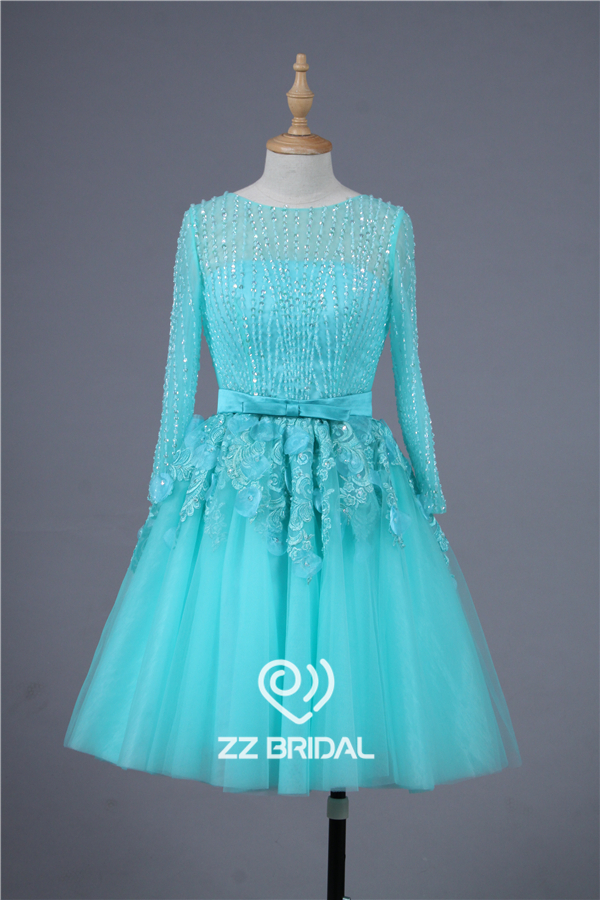 Haute sur mesure à manches longues encolure longueur genou paillettes courte robe de soirée fabricant