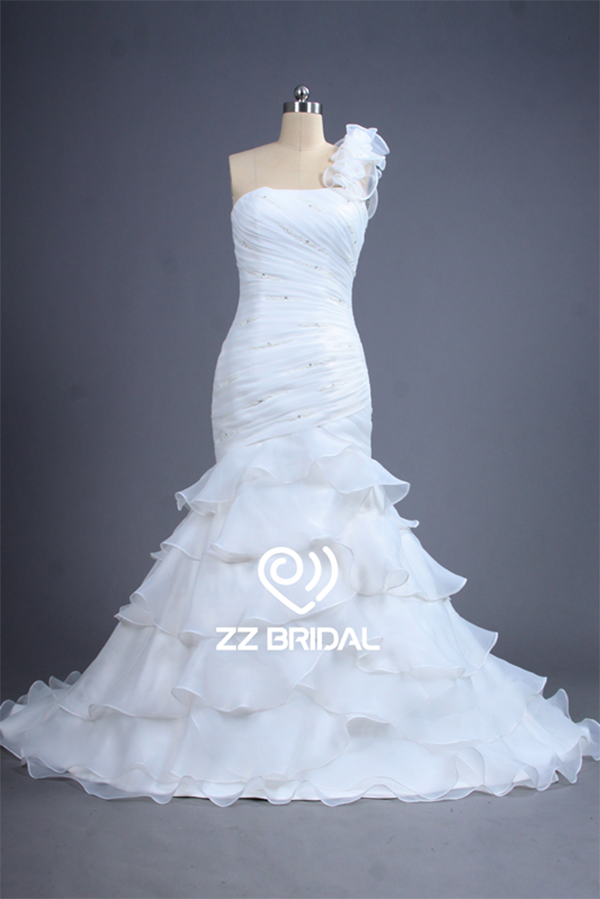 Ostatnie jeden styl sukienka marszczona koralikami organzy ramię syrenka ślub Chiny warstwowej