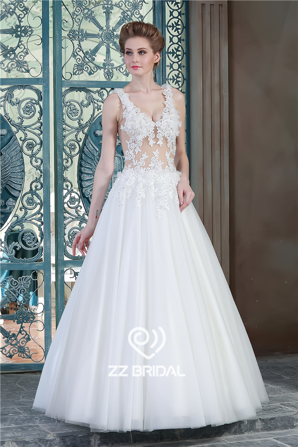 实拍高品质V领性感透视手工花新娘礼服以