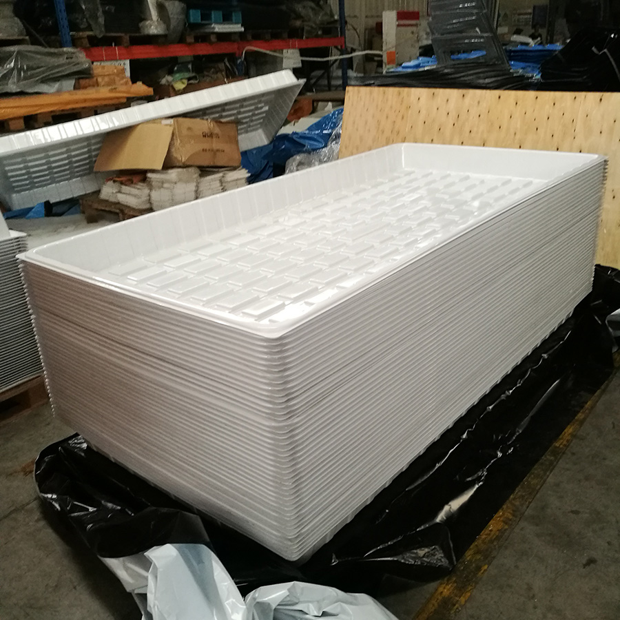 China modificó el fabricante blanco negro negro modificado para requisitos particulares de la bandeja NFT del plástico 3x6 4x6 4x8 HIPS del ABS