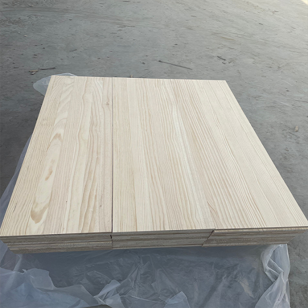 China Radiata Pine Wood Boards supplier