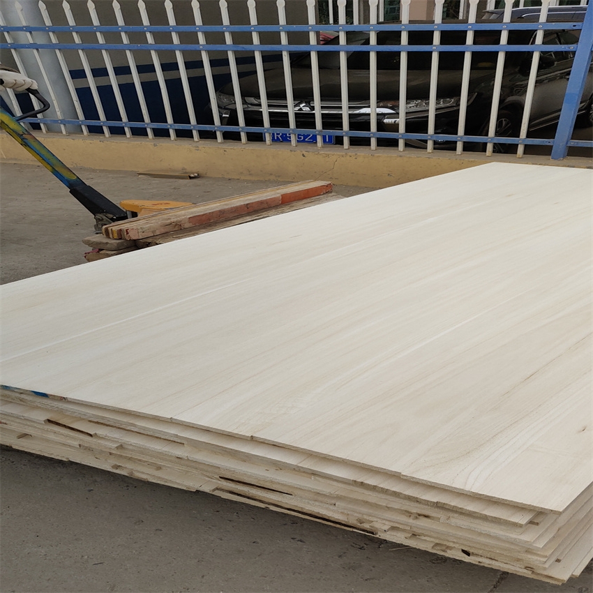 China China Paulownia Rand klebrierte Panels für Särge mit geblachem Farbfabrik Hersteller
