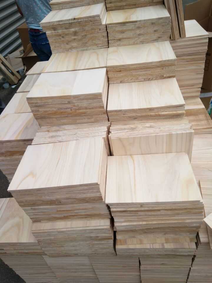 Paulownia taekwondo breaking board