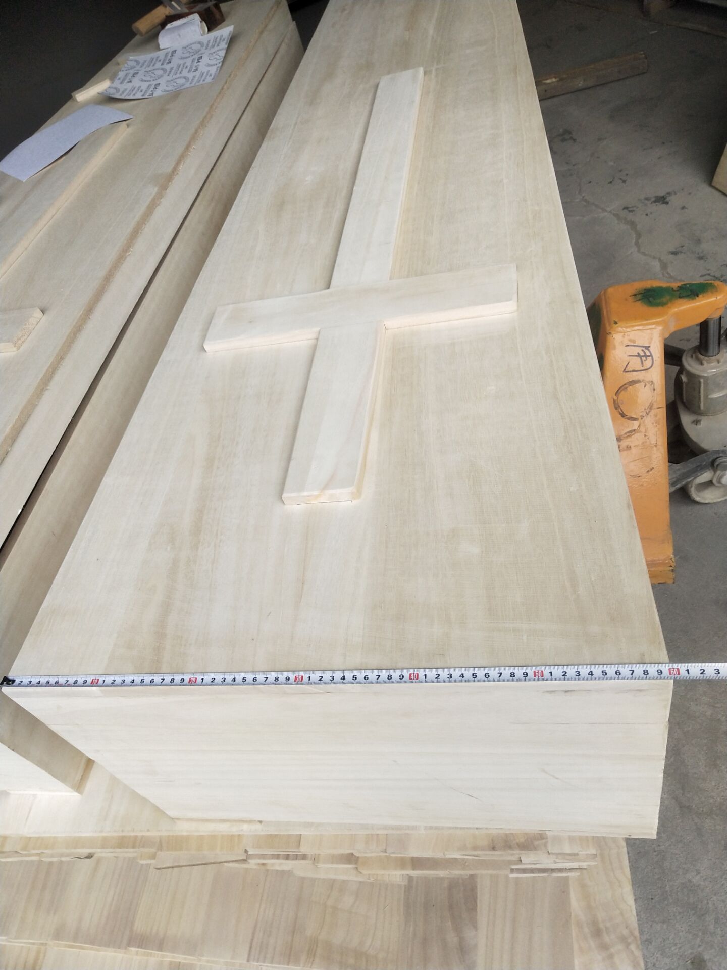 solid wood coffin with good price Spanish coffin simple style coffin