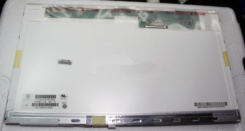 15.6 بوصة 1366 * 768 CMO لامع سميكة 30 دبابيس LVDS N156B3-L0B شاشة الكمبيوتر المحمول