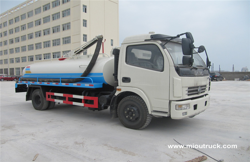 China famous brand Dongfeng 4x2 sewage suction truck fecal suction truck