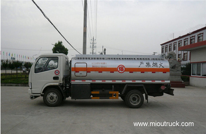 Dongfeng 120 hp 4X2 oil tanker truck