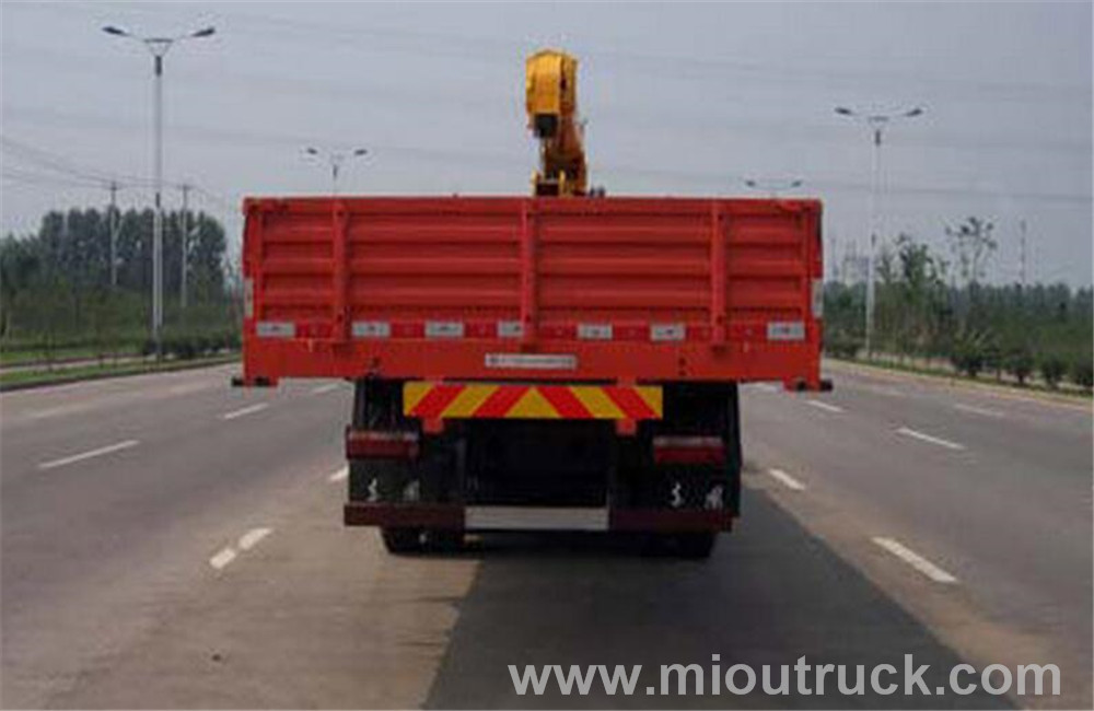 Dongfeng 153 series 210 HP 6x4 lorry-mounted crane (XCMG) (XZJ5200JSQD)