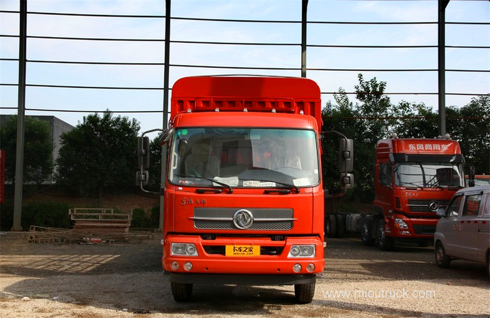 Dongfeng véhicule de transport de 160hp camion de fret 6,75