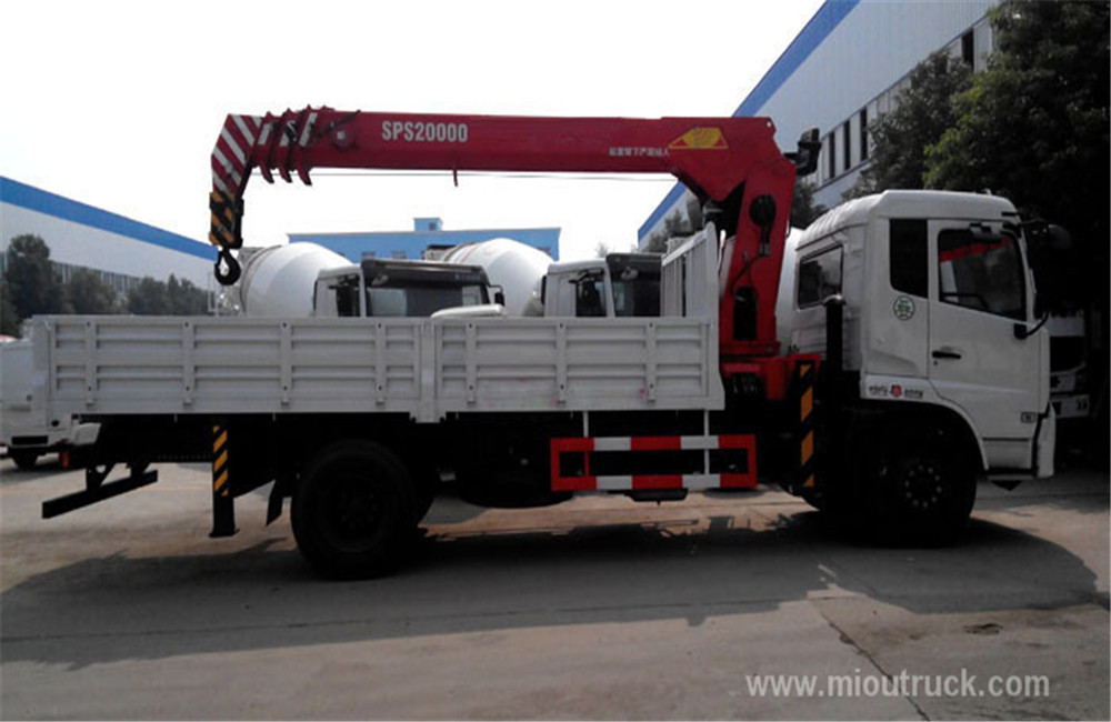 Dongfeng 4X2 SANY Truck mounted crane in china good quality china supplier