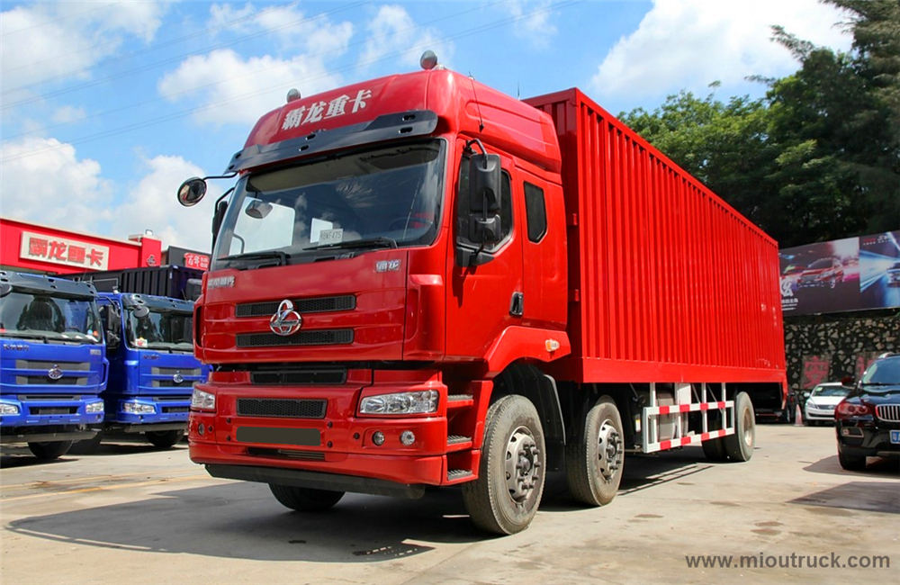 Dongfeng Chenglong M5 6 x2 240 chevaux 9,6 mètres van camion (LZ1250M5CAT)