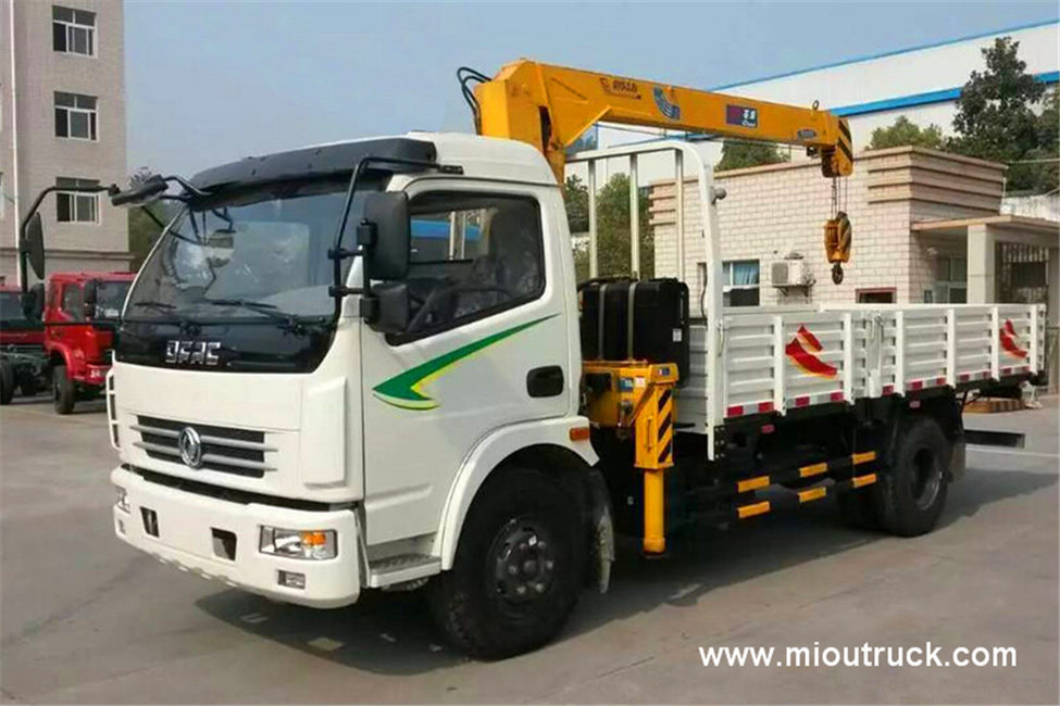 Dongfeng Duolika B07 140ch 4 x 2 camion grue (YL5110JSQF1)