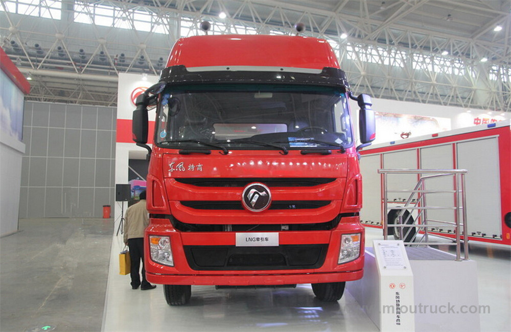 Dongfeng EURO 5 LNG  automatic transmission tractor truck  made in china
