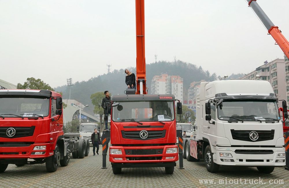 东风神宇6X4 260hp随车吊EQ5251JSQZM1
