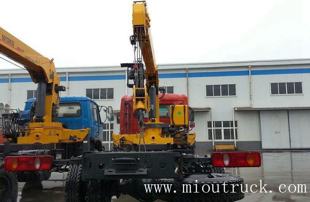 Dongfeng Tianjin SYM5161JSQD 190HP 4 * 2 Crane Truck