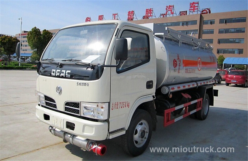 东风油罐车，​​4×2油罐卡车，8CBM油罐车中国制造商