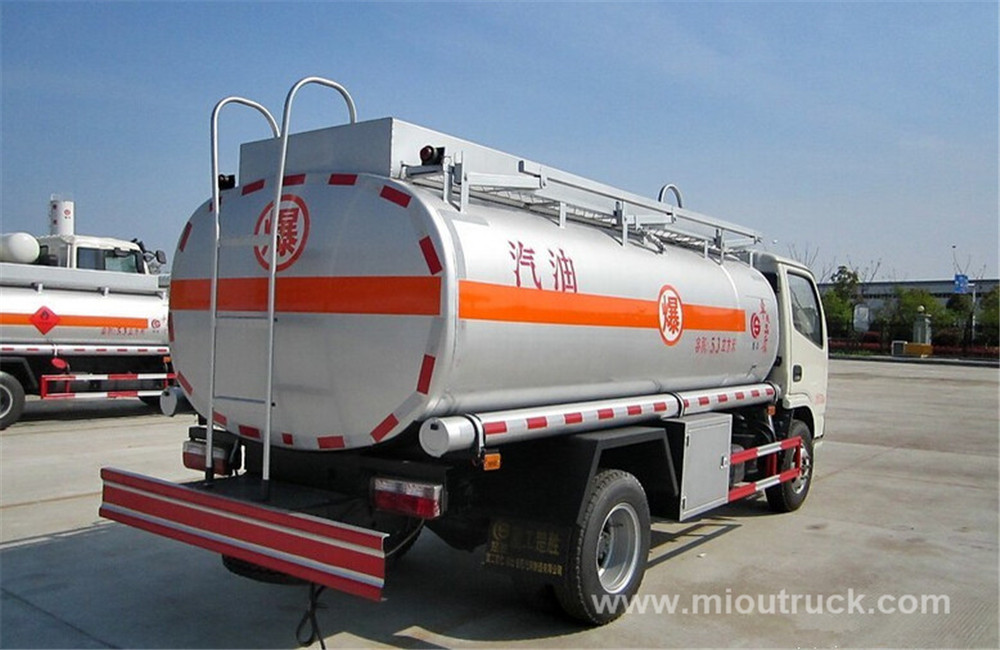 Dongfeng oil tanker truck,4x2 Oil Tanker Truck, 8CBM fuel tank truck china manufacturers