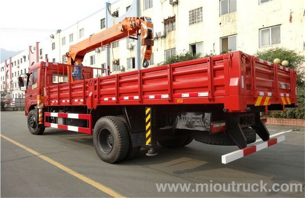 Dongfeng special quotient lifting truck, truck mounted crane