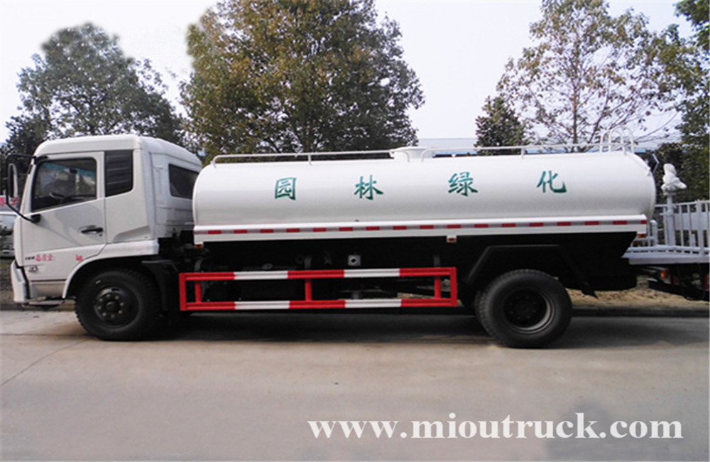 Dongfeng 4x2 15m³ camion d'eau à vendre