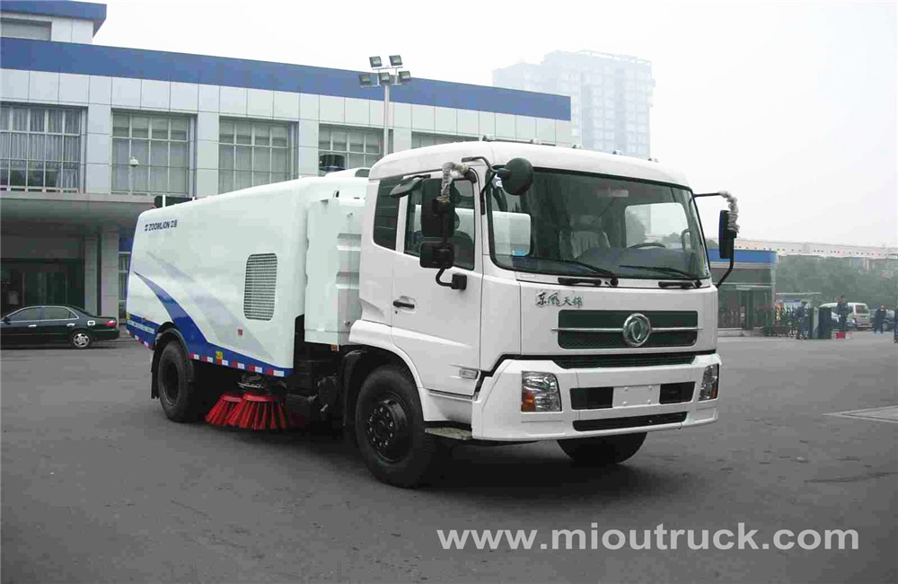 dongfeng 4x2 balayer la route camion, route balayeur, fabricant de porcelaine route Balayeuse