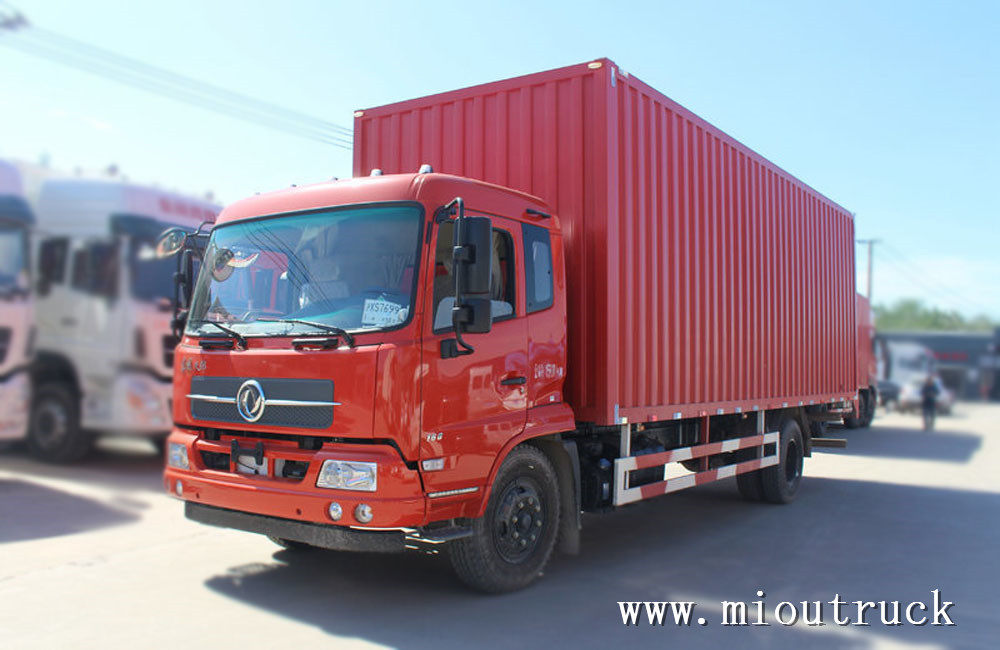 东风天锦 160hp 4 * 2 7 米 6 吨排半厢式运输车