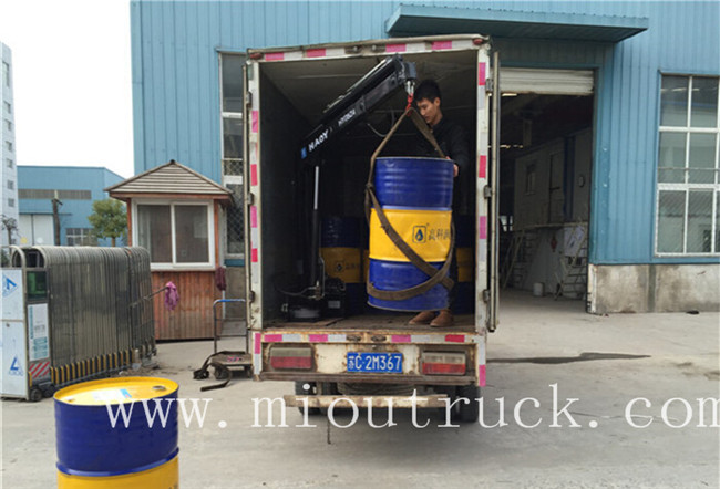 hot sell pickup crane from china with radio control 800kg or 1000kg small crane for pickup truck