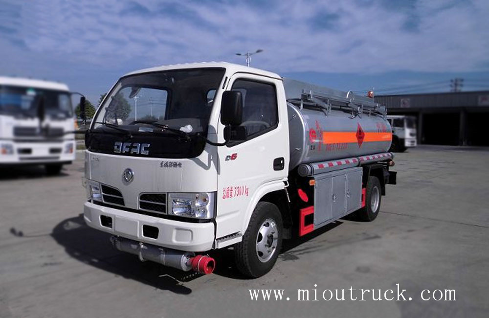 oil tanker 4*2 5.3CBM 3.6TON CSC5071GJY4 dongfeng Euro4