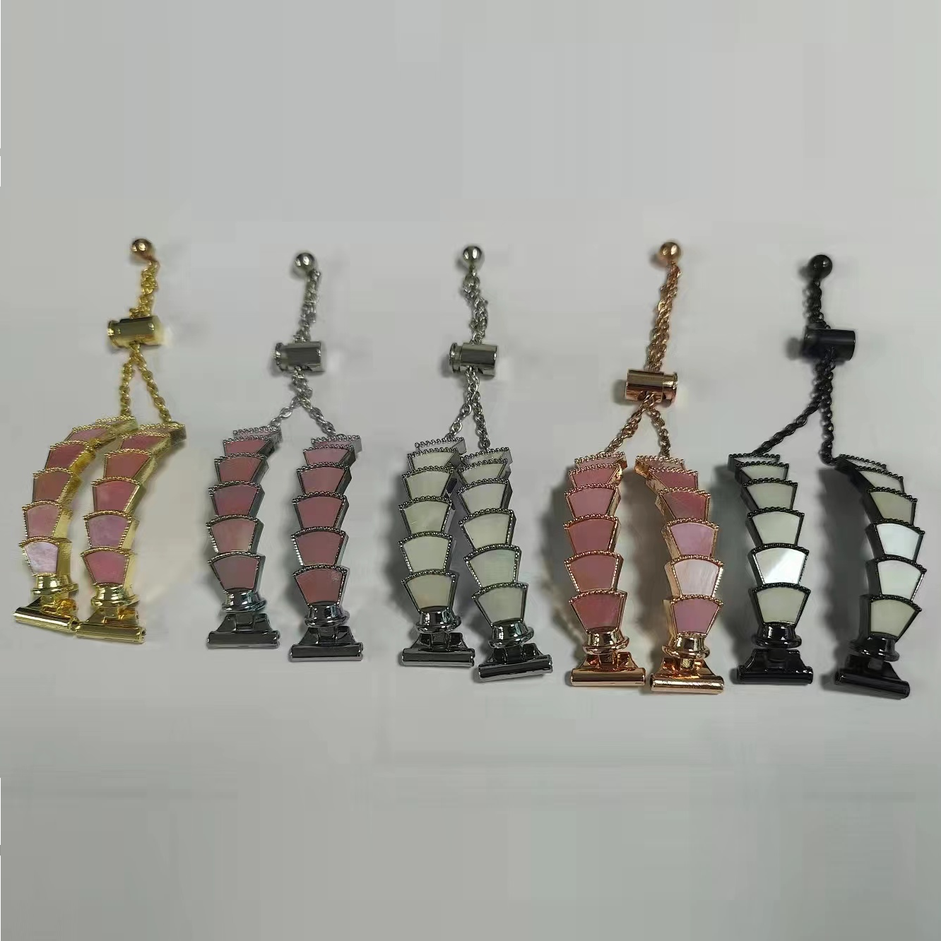 CBIW493 Diseño ajustable Correa de reloj de aleación de zinc para Apple Watch Series 7 6 5 4 3 SE