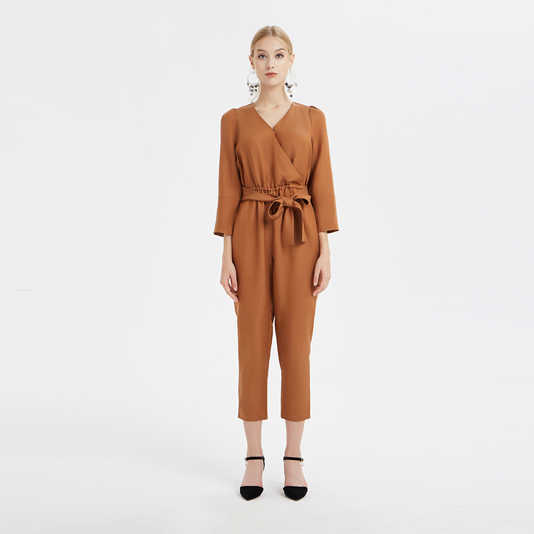 Комбинезон с поясом и рукавами реглан