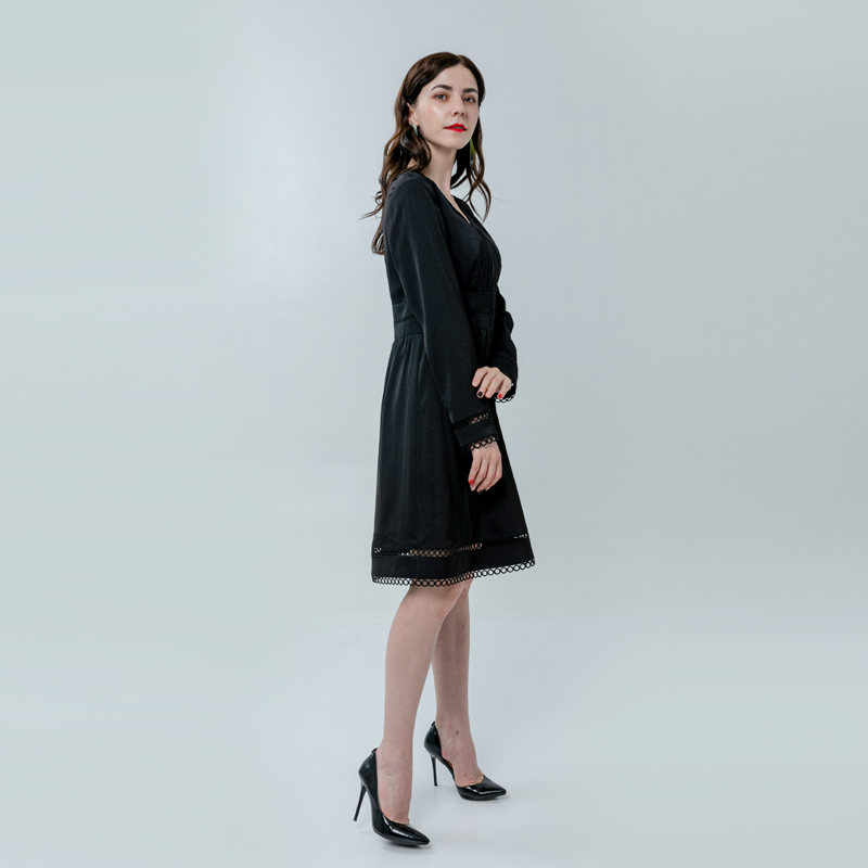 Ladies V-neck Dress with Hollow Decoration